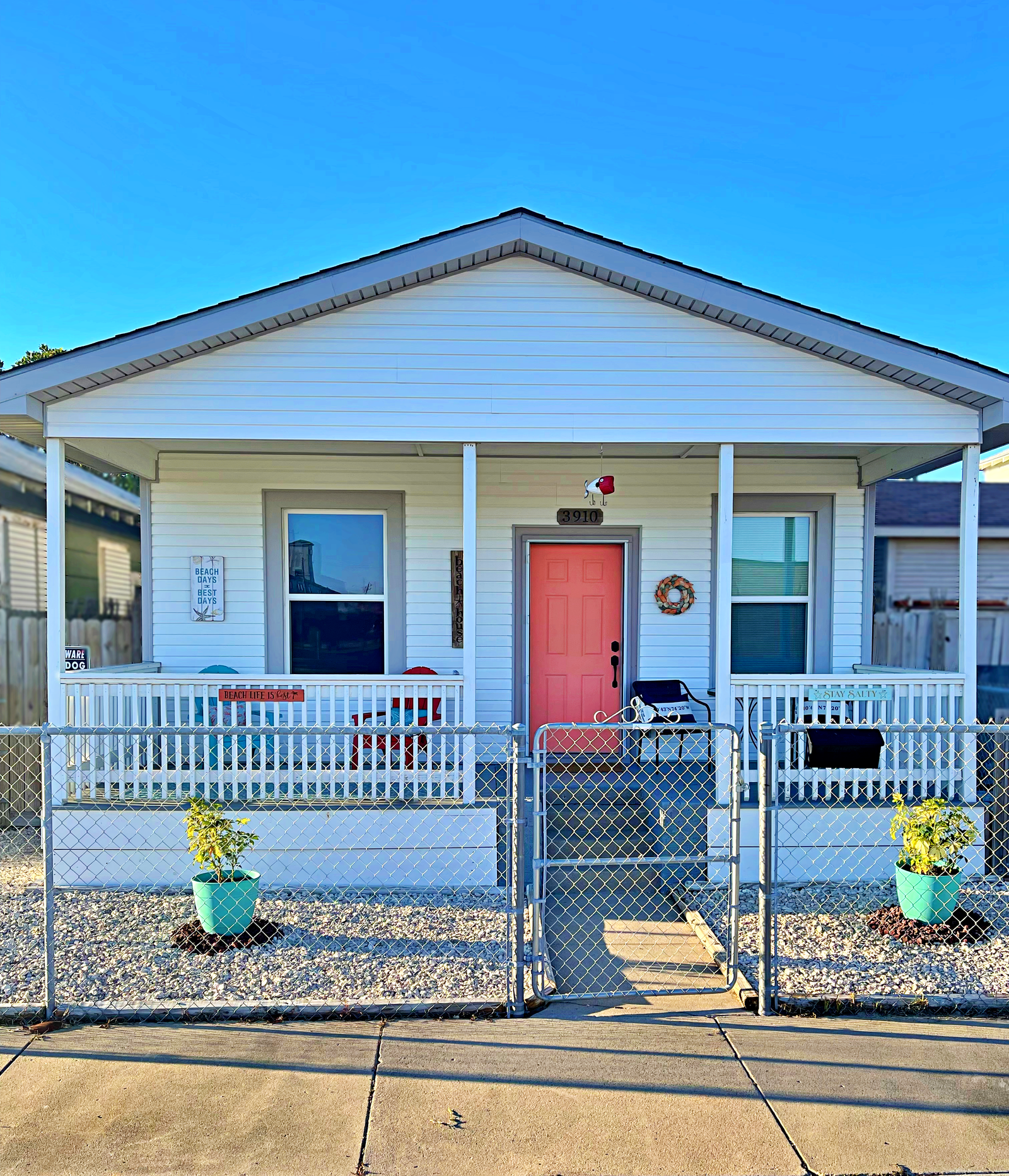 Poolside Bungalow